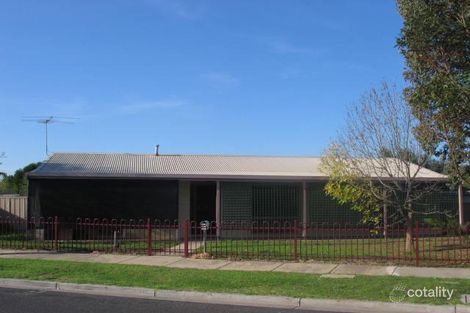 1 Trembath Ct, Altona Meadows, VIC 3028