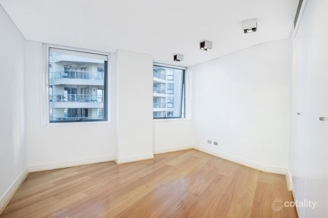 Property photo of 1010/8 Glen Street Milsons Point NSW 2061