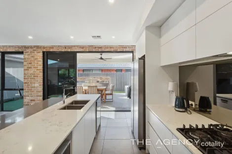 Property photo of 13 Northgate Promenade Bushmead WA 6055