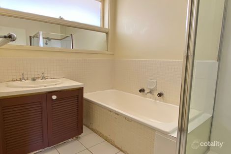 Property photo of 18 Clitheroe Drive Wyndham Vale VIC 3024