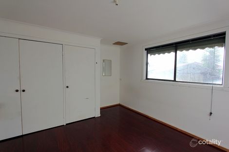 Property photo of 8 Oak Avenue Doveton VIC 3177