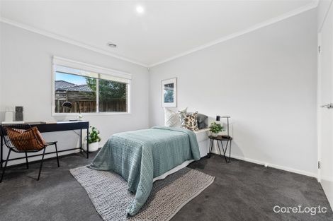 Property photo of 10 Vaucluse Boulevard Taylors Hill VIC 3037