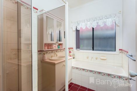 Property photo of 22 Washington Place Point Cook VIC 3030