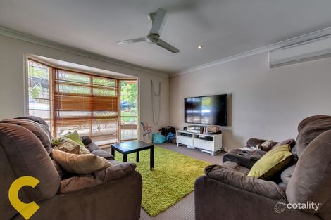 Property photo of 11 Murray Place Forest Lake QLD 4078