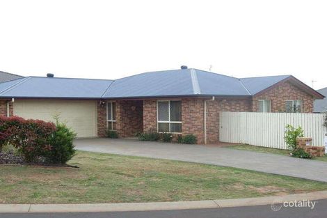 1 Howard St, Middle Ridge, QLD 4350