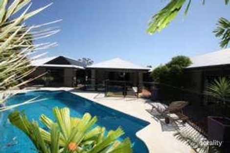 12 Avondale Ct, Norman Gardens, QLD 4701