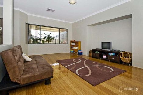 Property photo of 5 Wisely Court Aubin Grove WA 6164