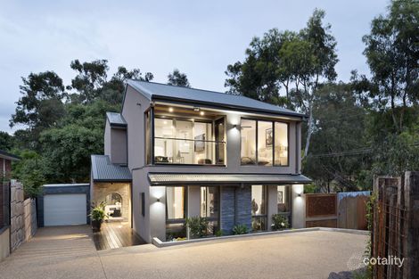 Property photo of 2 Arcadia Way Eltham North VIC 3095