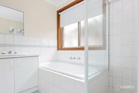 Property photo of 11 Maple Crescent Hoppers Crossing VIC 3029