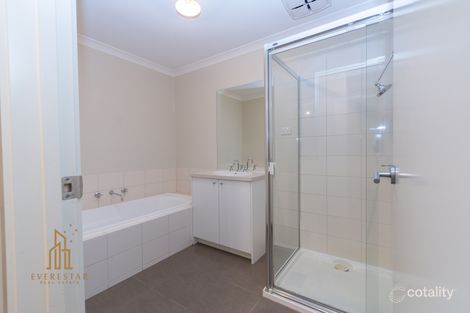 Property photo of 28 Spriggs Drive Croydon VIC 3136