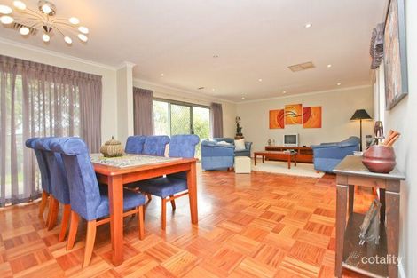 18 Gwendoline Ct, Coromandel Valley, SA 5051