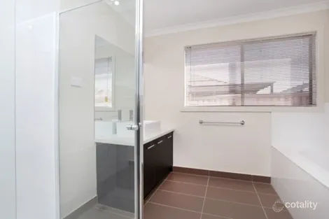 Property photo of 30 Manooka Road Brookfield VIC 3338