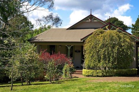 8 Salisbury Ave, Leura, NSW 2780