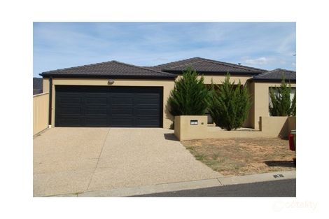 Property photo of 1 Doeberl Place Karabar NSW 2620