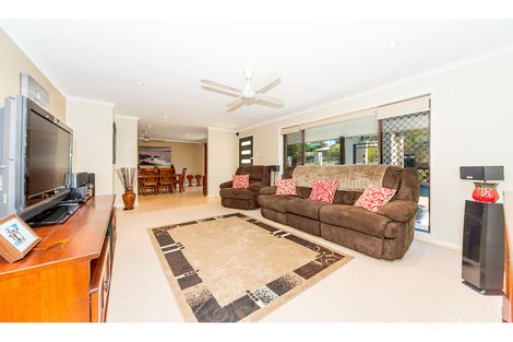 Property photo of 34 Latrobe Avenue Helensvale QLD 4212