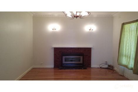 Property photo of 37 Walmer Avenue St Albans VIC 3021