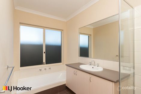 Property photo of 6 Weybridge Drive Wellard WA 6170