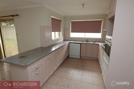 Property photo of 10 Nelson Way Hoppers Crossing VIC 3029
