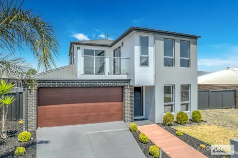 Property photo of 10 Avoca Place Moe VIC 3825