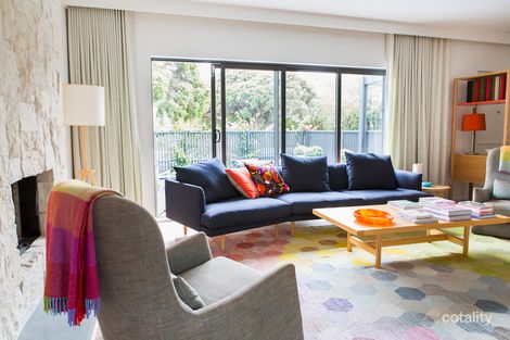 Property photo of 2 Leonie Court Brighton VIC 3186