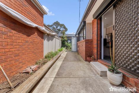 Property photo of 1/3 Herald Walk Kings Park VIC 3021