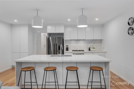 Property photo of 63 Henry Street Eltham VIC 3095