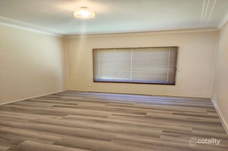 Property photo of 8 Caledonia Crescent Peakhurst NSW 2210