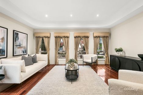 Property photo of 46 Ravenhill Boulevard Roxburgh Park VIC 3064