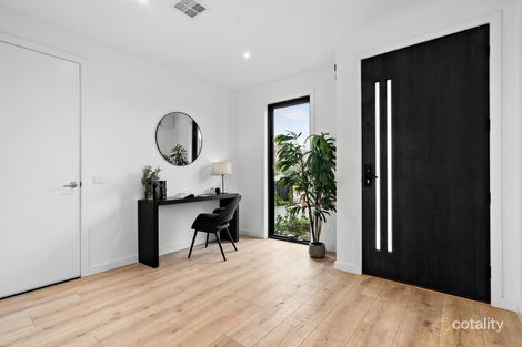 Property photo of 53B Fromer Street Bentleigh VIC 3204