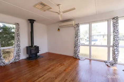 Property photo of 22 Jackson Street Roma QLD 4455