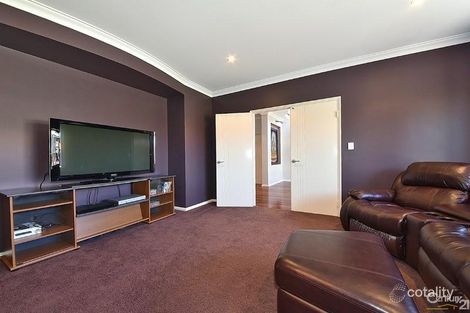 Property photo of 16 Manta Pass Mindarie WA 6030