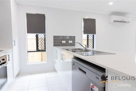 Property photo of 34 Splendour Circuit Yarrabilba QLD 4207