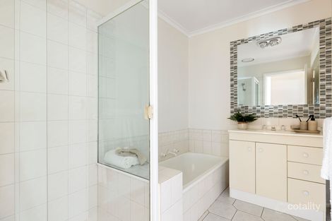 Property photo of 1 Cassia Grove Frankston VIC 3199