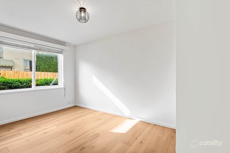 Property photo of 2/44-46 Liddiard Street Hawthorn VIC 3122