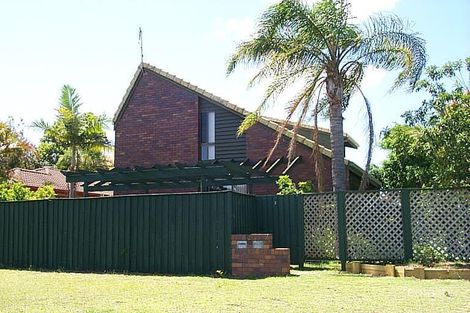 2 Blue Waters Cres, Tweed Heads West, NSW 2485