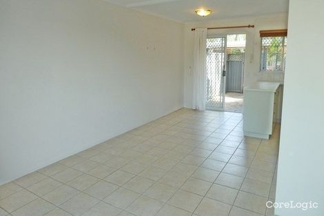 Property photo of 5/17 Margit Crescent Sunrise Beach QLD 4567