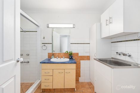 Property photo of 10/1976 Gold Coast Highway Miami QLD 4220