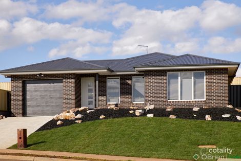 32 Twin Ranges Dr, Warragul, VIC 3820