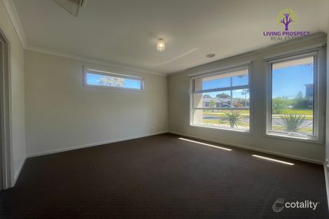 Property photo of 5 Treeve Parkway Werribee VIC 3030