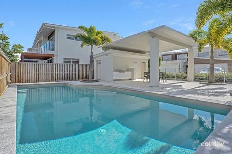 Property photo of 24/1-2 Waters Close Hope Island QLD 4212