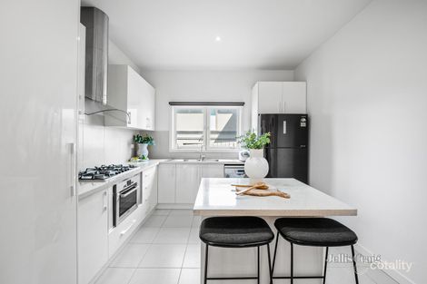 Property photo of 1/12 Whittens Lane Doncaster VIC 3108