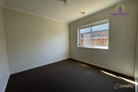 Property photo of 5 Treeve Parkway Werribee VIC 3030