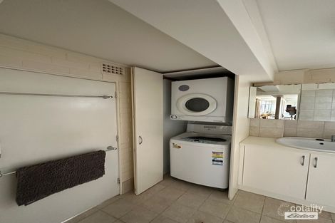 8 Lamerton Dr, Figtree, NSW 2525