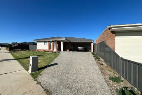 8 Holman Rd, Kilmore, VIC 3764