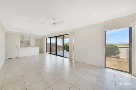 Property photo of 2 Sea Prince Circuit Clinton QLD 4680