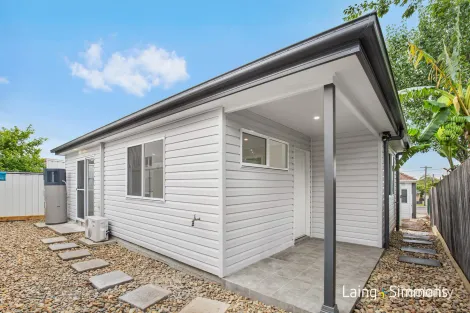 9 Larcombe St, Regents Park, NSW 2143
