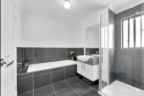 Property photo of 94 Barron Street Tarneit VIC 3029
