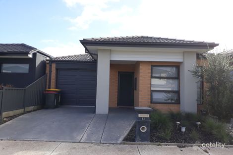 Property photo of 13 Greenrange Vista Roxburgh Park VIC 3064