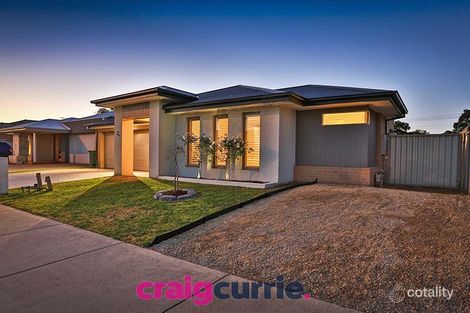 Property photo of 53 Willowtree Drive Pakenham VIC 3810