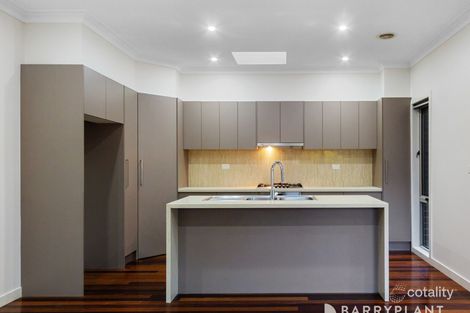 Property photo of 2/32 Russell Crescent Boronia VIC 3155